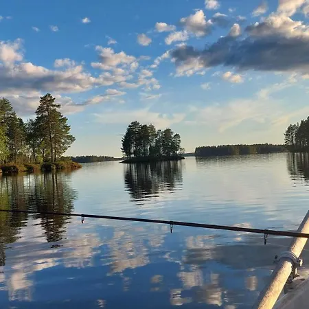 Hilda, By The Dağ evi *